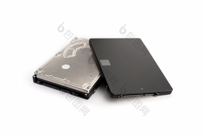 现代固态硬盘和老硬盘驱动器硬磁盘开车孤立的白色背景电脑硬件数据存储