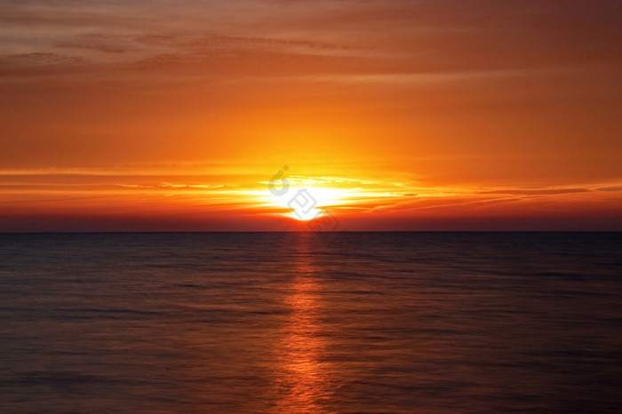 日出的海波罗的海海日出的海