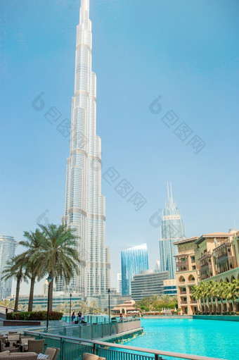 迪拜曼联阿拉伯<strong>阿联酋</strong>航空公司2月burdj哈利法塔迪拜与摩天大楼的背景视图从后面著名的视线迪拜曼联阿拉伯<strong>阿联酋</strong>航空公司