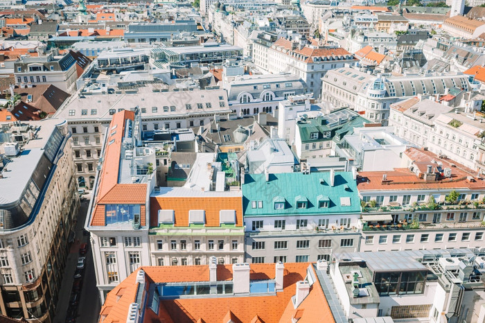 空中视图在的屋顶维也纳从的北塔斯蒂芬。rsquo大教堂视图从斯蒂芬。rsquo大教堂在斯蒂芬广场广场维也纳资本奥地利阳光明媚的一天
