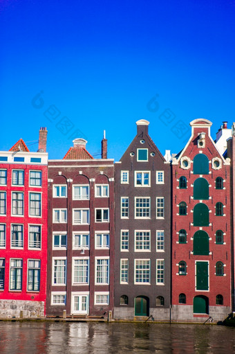 中世纪的可爱的房子阿姆斯特丹的荷兰传统的荷兰中世纪的房子阿姆斯特丹资本荷兰