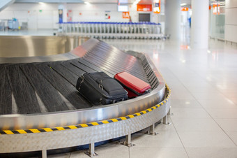 失去了行李的机场行李排序行李输送机带的机场失去了行李的机场行李排序行李输送机