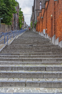 山布伦一步一步楼梯躺比利时山布伦躺比利时