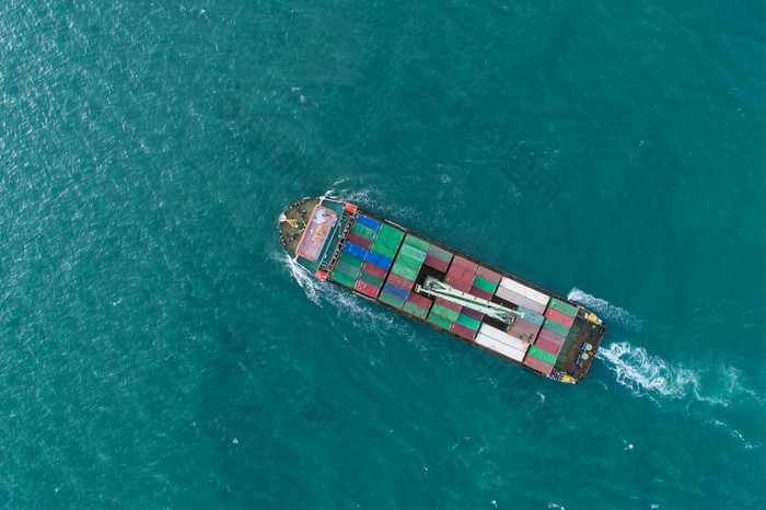 空中视图容器船海港口加载容器为进口出口运输航运业务物流贸易港口和航运货物港国际运输