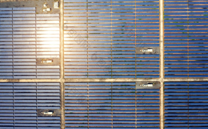 太阳能细胞能源农场高角视图太阳能面板能源农场完整的框架背景纹理空中视图权力植物和绿色能源和全球气候变暖概念