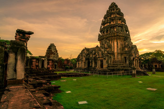 景观phimai<strong>历史</strong>公园与日落天空具有里程碑意义的那空ratchasima泰国旅行目的地<strong>历史</strong>网站古老的古老的建筑高棉语寺庙经典体系结构