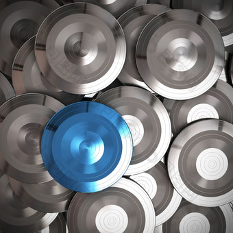 许多金属目标视图从前面与一个独特的蓝色的目标背景灰色区别优先级客观的