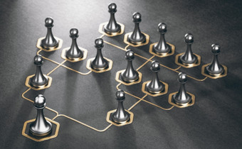 插图许多棋子和金组织影响在黑色的背景<strong>公司</strong>层次结构概念组织图表<strong>公司</strong>层次结构概念