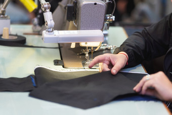 裁缝缝纫衣服缝纫机纺织工厂裁缝缝纫衣服缝纫机纺织工厂