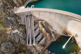 空中无人机镜头前视图<strong>水</strong>大坝和储层湖生成<strong>水</strong>电电权力可再生能源和可持续发展<strong>的</strong>发展高质量<strong>照片</strong>空中无人机镜头前视图<strong>水</strong>大坝和储层湖生成<strong>水</strong>电电权力可再生能源和可持续发展<strong>的</strong>发展高质量<strong>照片</strong>