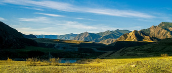 山和山阿尔泰秋天<strong>全景</strong>照片山和山阿尔泰秋天<strong>全景</strong>照片山和山阿尔泰秋天<strong>全景</strong>照片