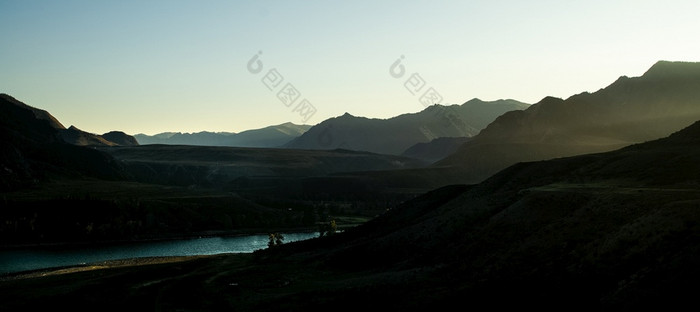 山和山阿尔泰秋天全景照片山和山阿尔泰秋天全景照片山和山阿尔泰秋天全景照片