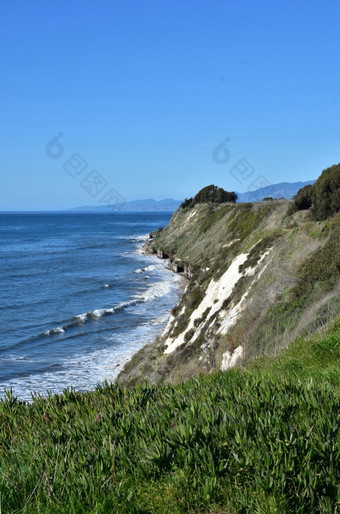 美丽的的观点的海岸和悬崖边上的加州