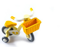 三轮车孩子踏板轮骑自行车自行车玩具