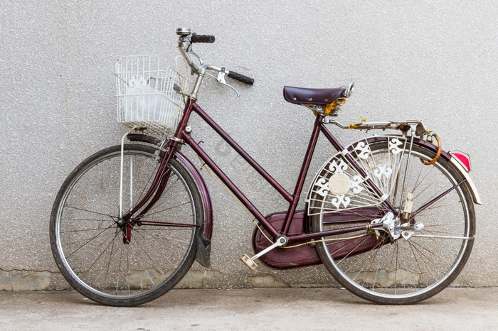 老自行车自行车的街图片