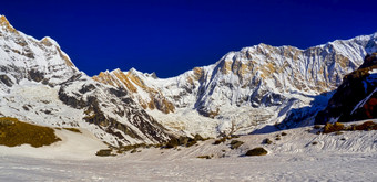 安纳普尔纳峰安纳普尔纳峰范围长途跋涉安纳普尔纳峰基地营安纳普尔纳峰保护区域喜马拉雅山脉尼泊尔亚洲