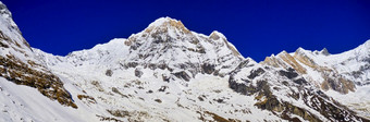 安纳普尔纳峰南安纳普尔纳峰安纳普尔纳峰范围长途跋涉安纳普尔纳峰基地营安纳普尔纳峰保护区域喜马拉雅山脉山范围尼泊尔亚洲
