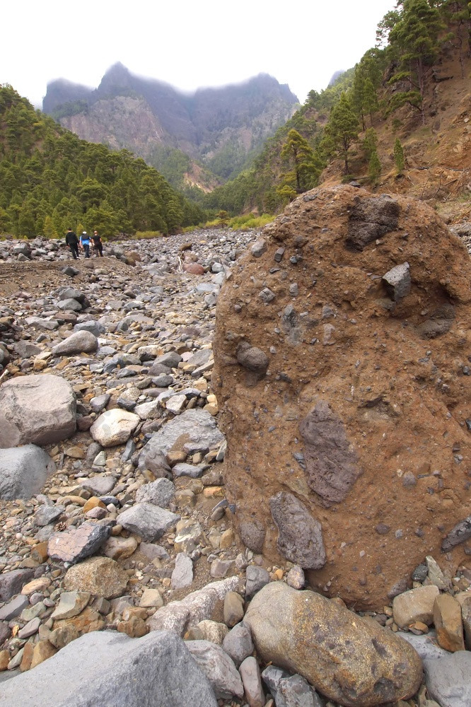 辊岩浆岩石taburiente河床火山口taburiente国家公园生物圈储备泽帕地方政府投资公司棕榈金丝雀岛屿西班牙欧洲