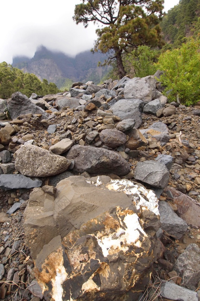 辊岩浆岩石taburiente河床火山口taburiente国家公园生物圈储备泽帕地方政府投资公司棕榈金丝雀岛屿西班牙欧洲