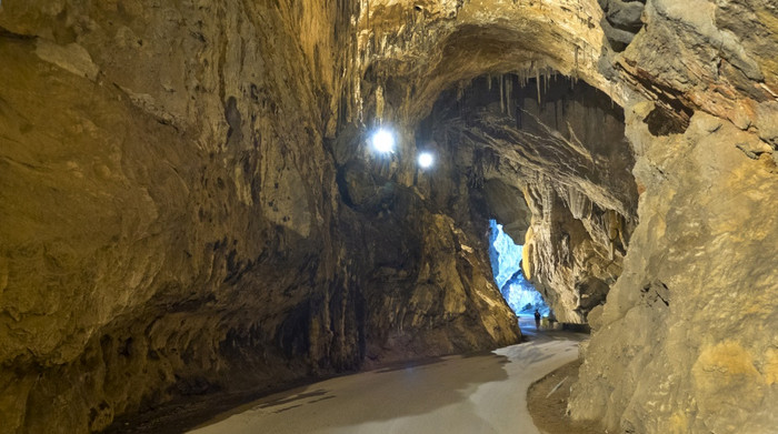 库沃纳路自然岩溶洞穴国家遗产网站西班牙语文化财产文化感兴趣洞穴的水ribadesella阿斯图里亚斯西班牙欧洲
