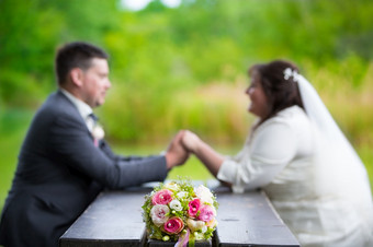 的年轻的婚礼夫妇婚礼拍摄年轻的婚礼夫妇婚礼拍摄