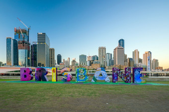 布里斯班澳大利亚五月布里斯班标志为文化庆祝活动南银行《暮光之城》澳大利亚