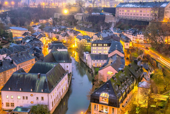 天际线老小镇卢森堡城市从前视图卢森堡