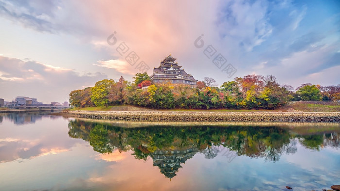 日本冈山城堡秋天季节日本冈山城市日本日落