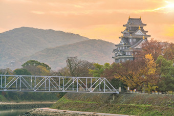 <strong>日本</strong>冈山城堡秋天季节<strong>日本</strong>冈山城市<strong>日本</strong>日落