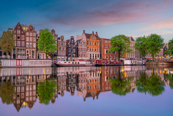 市中心<strong>阿姆斯特丹</strong>城市天际线城市景观<strong>荷兰</strong>日落