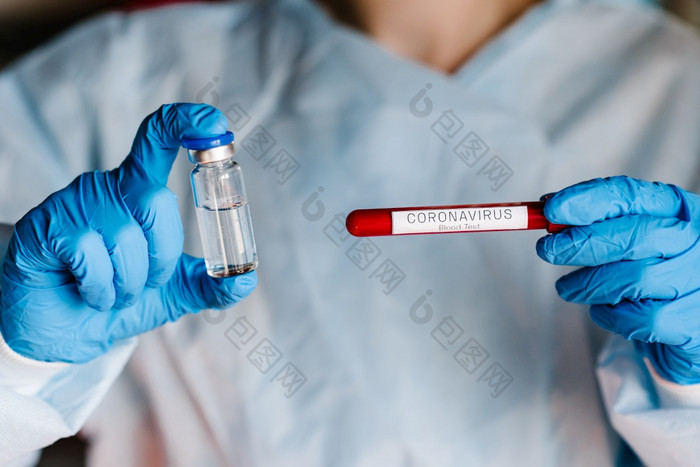 医生护士科学家持有测试管与样本的病人rsquo血和疫苗为的疾病使用为预防和治疗从冠状病毒感染新冠病毒-ncov