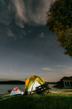 晚上景观聚焦帐篷和的天空完整的星星的背景考县岬国家公园