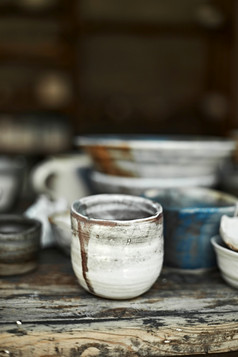 陶瓷咖啡杯模糊背景陶瓷咖啡杯