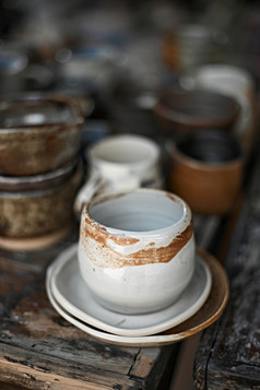 陶瓷咖啡杯模糊背景陶瓷咖啡杯
