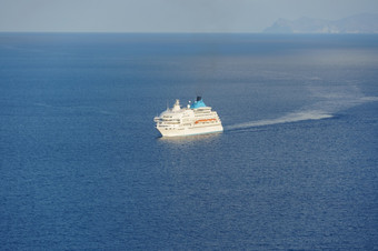 美丽的海视图巡航的海附近岛屿圣托里尼岛岛希腊