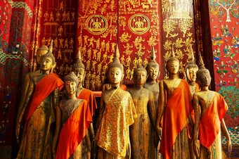古老的金和木佛图片的风景如画的寺庙什么visoun銮prabang老挝的寺庙开放的公共焦点佛图片