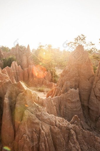 金太阳照下来周围的为什么你我们网站显示风景如画的风景侵蚀砂岩柱子古老的风景优美的景观类似的峡谷神奇的列和悬崖纹理温暖的语气南泰国