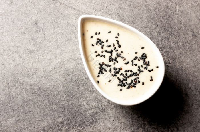 杯芝麻沙拉酱复制空间黑色的芝麻种子图片