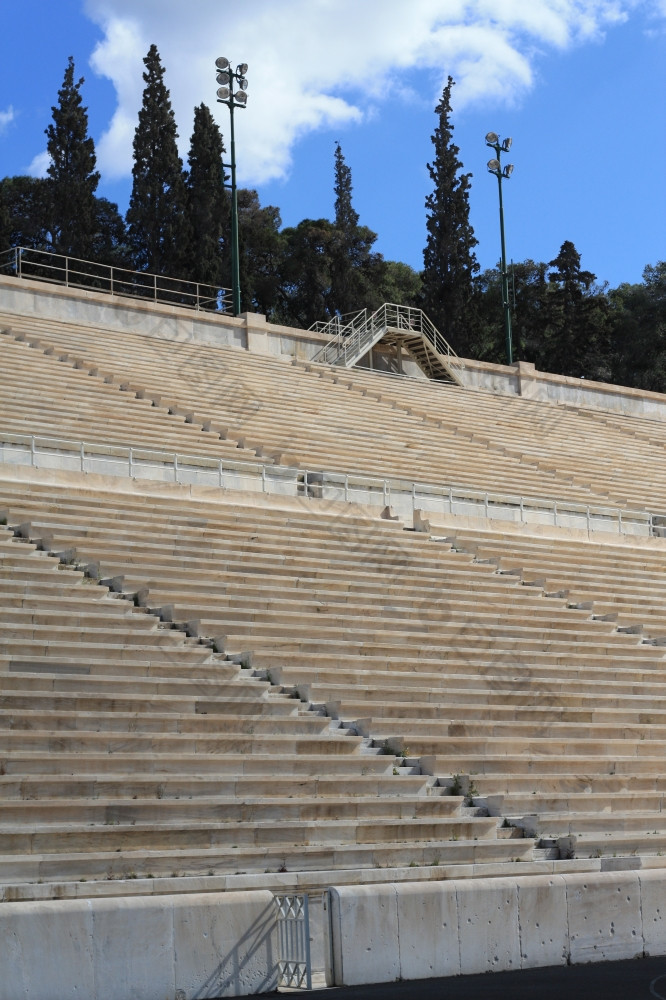 Panathenian体育场帕纳辛纳科阶段也已知的在本地卡利马尔马罗大理石体育运动体育场建为的第一个现代奥运游戏占领的相同确切的网站的原始Panathenian体育场建的世纪