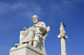 新古典主义雕像板希腊古老的哲学家而且帕拉