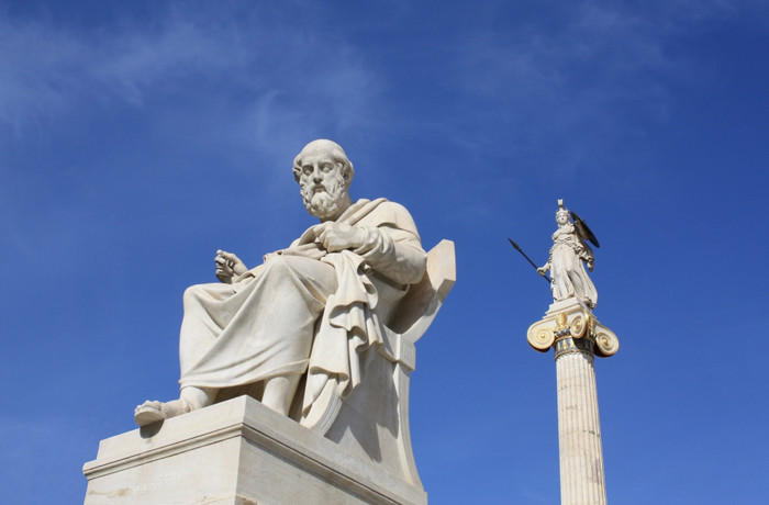 新古典主义雕像板希腊古老的哲学家而且帕拉图片