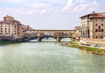 风景如画的庞特旧桥弗洛伦斯老小镇托斯卡纳意大利