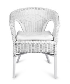 白色柳条椅子孤立的白色背景