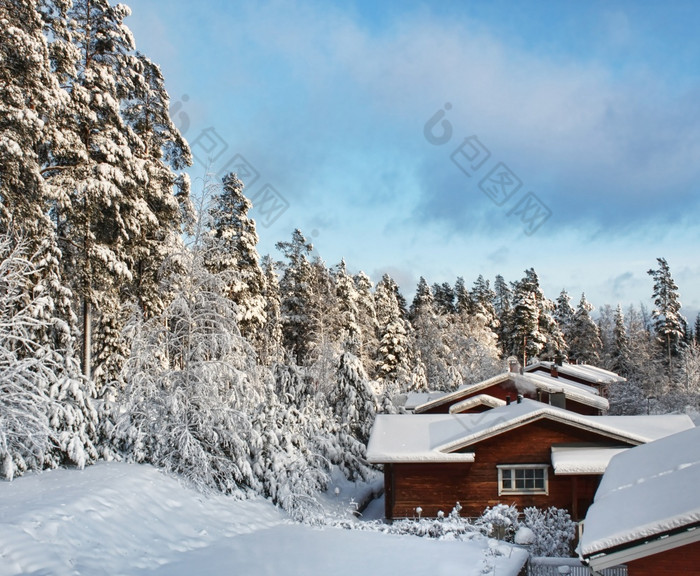 日志小屋房子雪冬天森林风景日志房子雪冬天风景