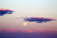的超级月亮从技术上讲命名的近地点汇合处的地球月亮太阳系统在日落11月redcliffe昆士兰澳大利亚
