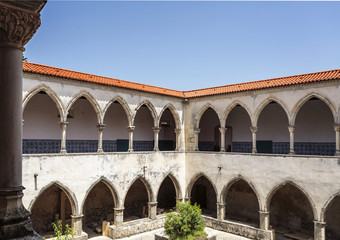 视图的两层楼的洗衣修道院建早期世纪使用躺仆人携带出国内任务和洗的僧侣习惯托马尔葡萄牙