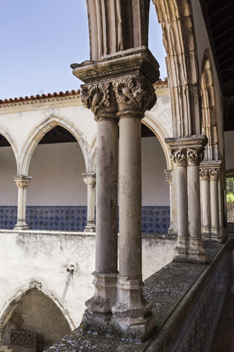 细节的双胞胎列和首<strong>都与</strong>植物图案的上水平的洗衣修道院托马尔葡萄牙