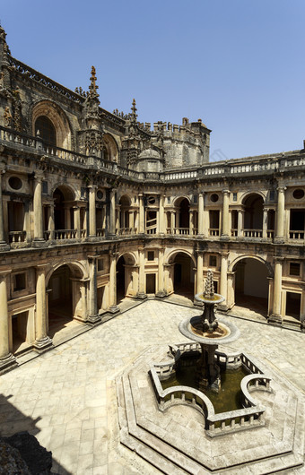 视图的主要修道院和水喷泉也被称为王若昂3修道院杰作的欧洲文艺复兴时期的托马尔葡萄牙