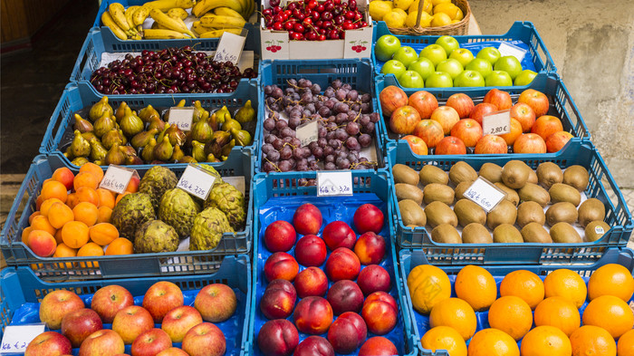 美丽的夏天水果为出售当地的市场葡萄牙