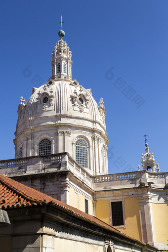 圆顶的晚些时候巴洛克式的和<strong>新古典</strong>主义皇家教堂和修道院的大多数神圣的心耶稣建晚些时候世纪里斯本葡萄牙